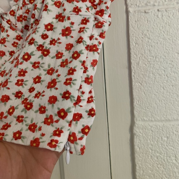 Pac Sun Floral Blouse - Picture 5 of 5